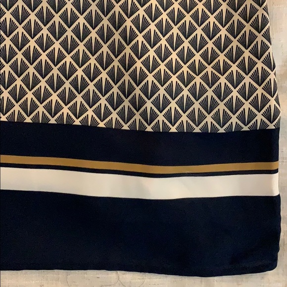 Patterned Tank Top - Picture 2 of 4